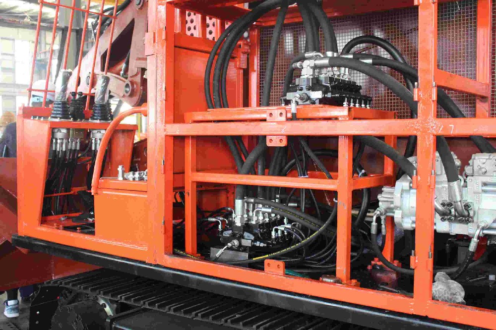 冬季施工，永力通扒渣機(jī)如何防凍保養(yǎng)？
