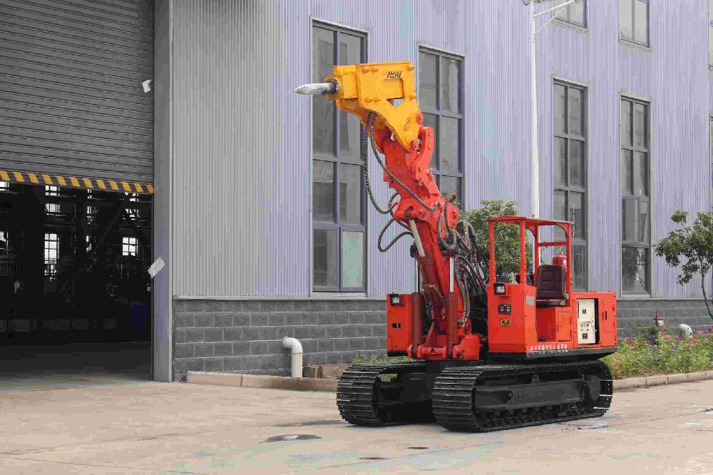 曲靖扒渣機(jī)液壓系統(tǒng)故障排查與解決方法
