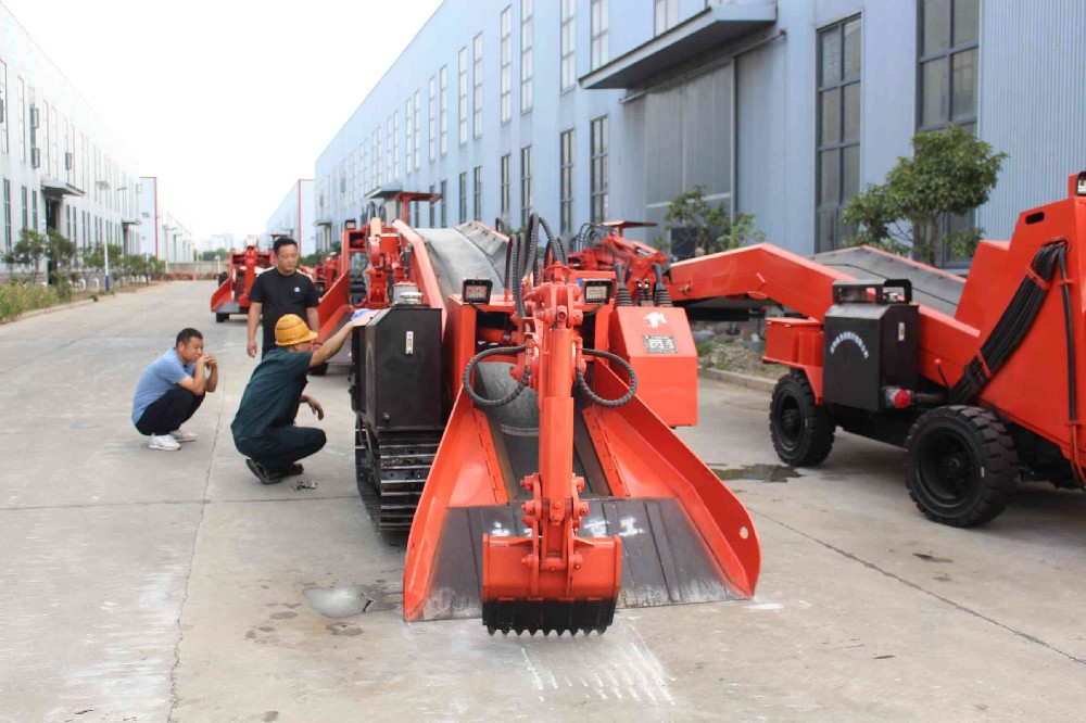 礦用扒渣機日常操作看似簡單,實則充滿學問