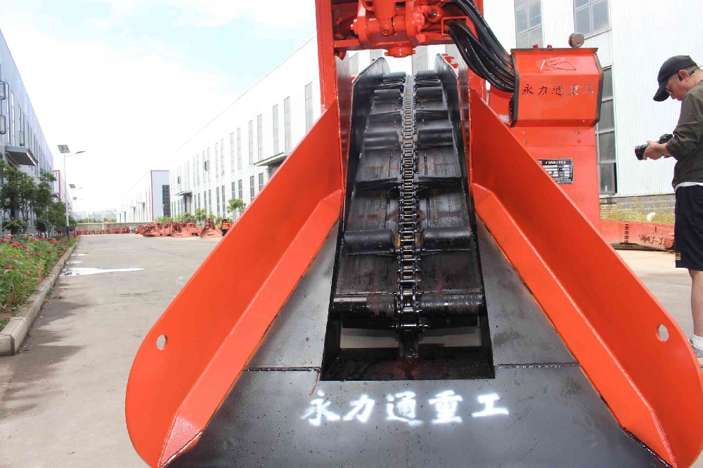 昌都挖掘式扒渣機(jī)的傳動系統(tǒng)技術(shù)解析