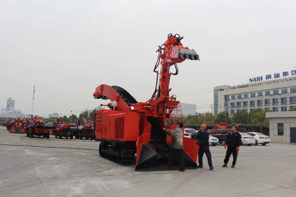 微型扒渣機廠家如何選擇？5大關鍵因素
