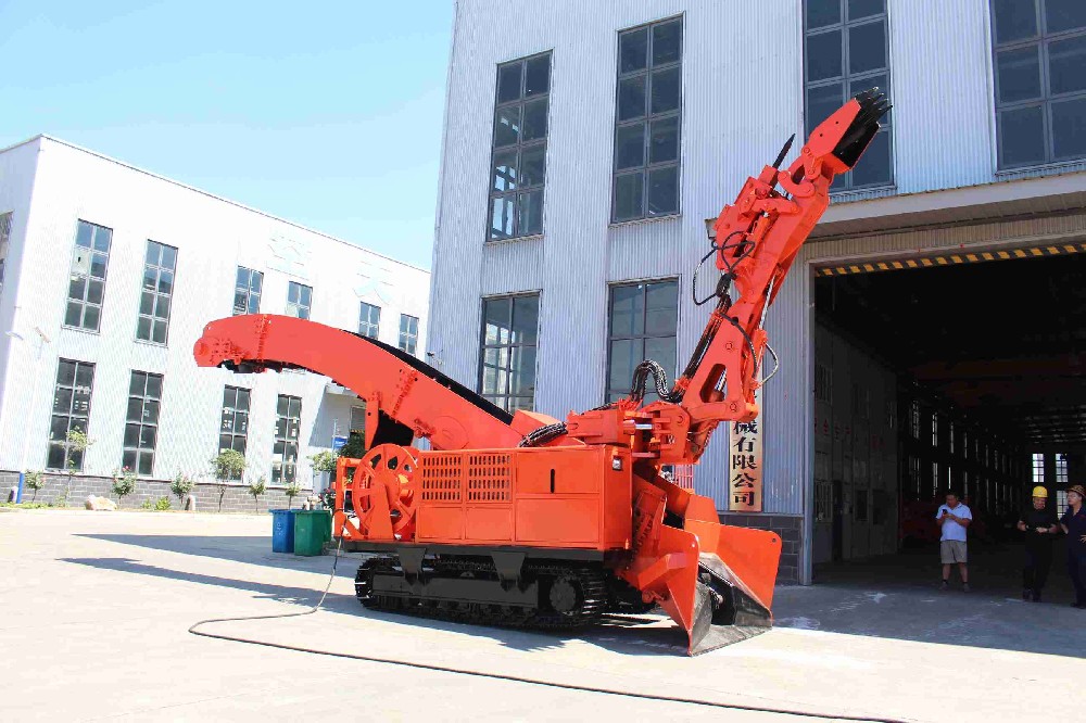 扒渣機的前世今生：從誕生到發展，見證行業變遷歷程
