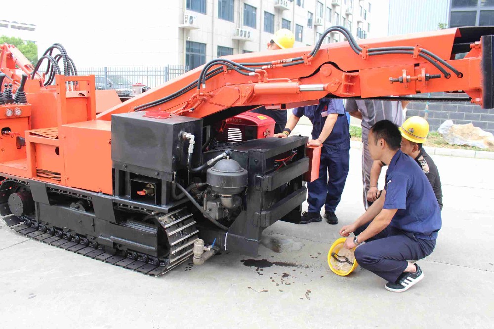 扒渣機售后服務(wù)對比，襄陽哪家更靠譜？
